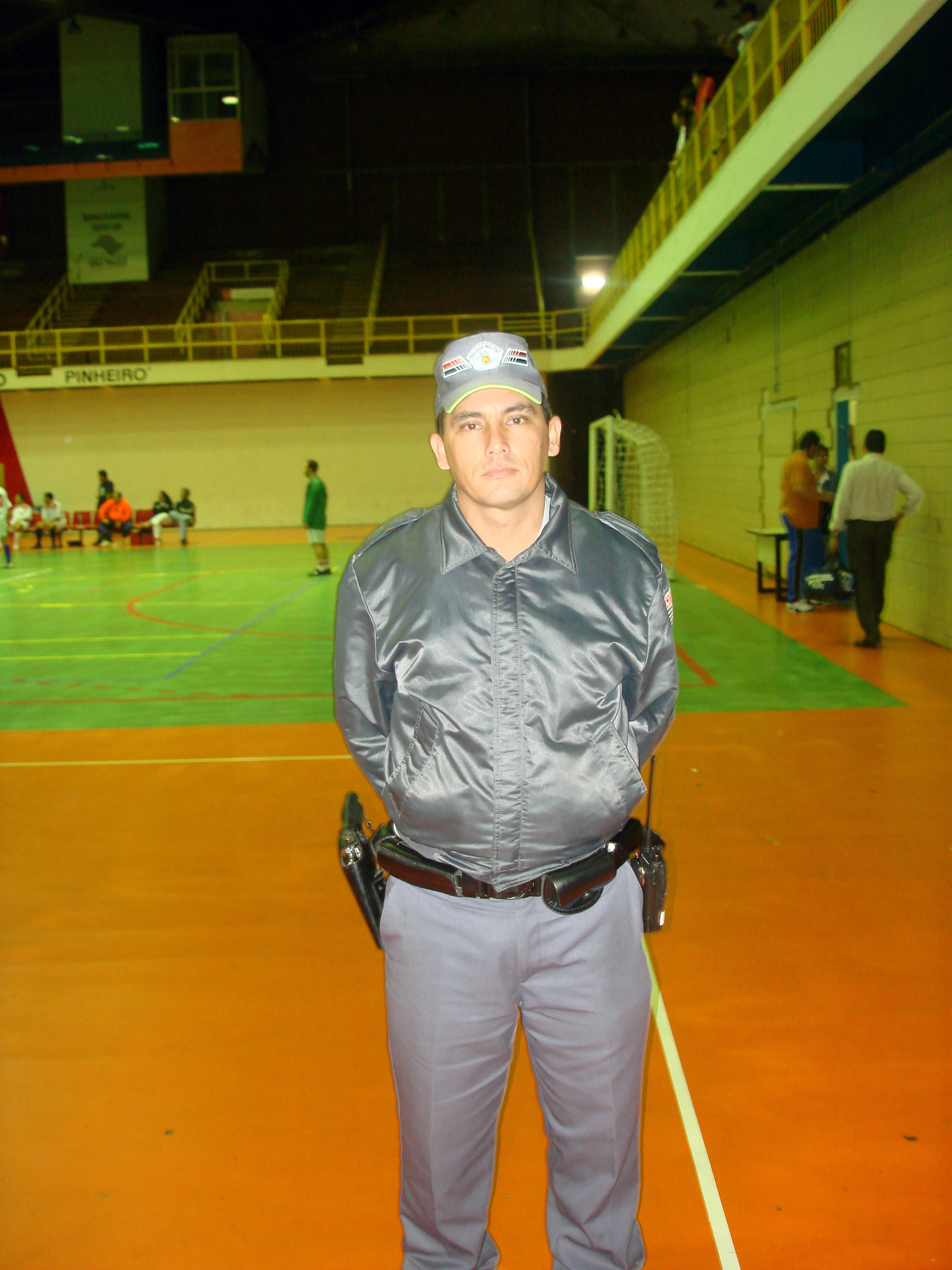 A Assistncia Policial Militar da Alesp  a  responsvel pela segurana do evento que segue em clima de paz e esprito esportivo<a style='float:right;color:#ccc' href='https://www3.al.sp.gov.br/repositorio/noticia/03-2008/FUTSAL PM.jpg' target=_blank><i class='bi bi-zoom-in'></i> Clique para ver a imagem </a>